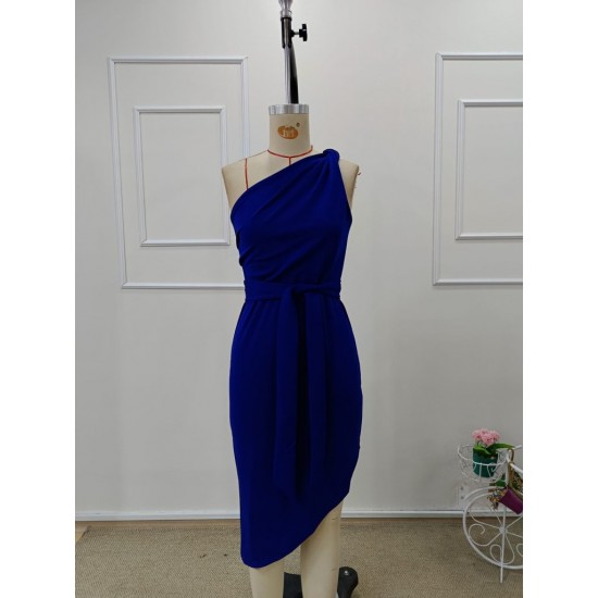 Kadın Omuzlardan Açık Askılı Belden Kuşaklı ön Asimetrik Kesim Detaylı Kısa Janjan Krep Elbise , 32101 Kadın Omuzlardan Açık Askılı Belden Kuşaklı ön Asimetrik Kesim Detaylı Kısa Janjan Krep Elbise , 32101