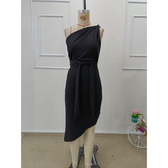 Kadın Omuzlardan Açık Askılı Belden Kuşaklı ön Asimetrik Kesim Detaylı Kısa Janjan Krep Elbise , 32099 Kadın Omuzlardan Açık Askılı Belden Kuşaklı ön Asimetrik Kesim Detaylı Kısa Janjan Krep Elbise , 32099