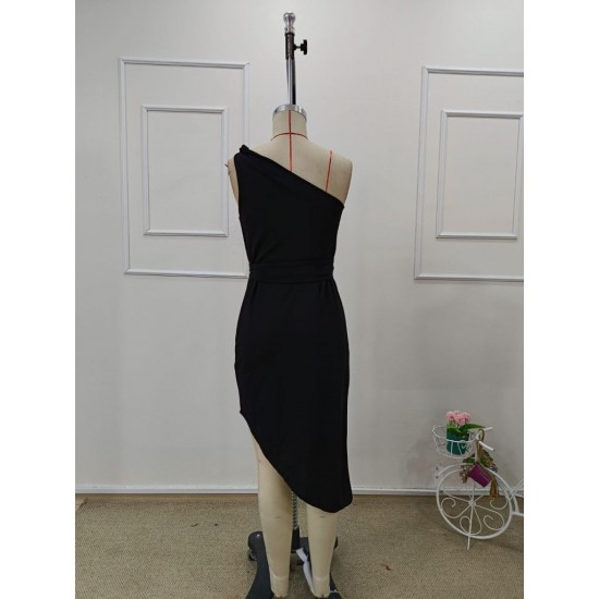 Kadın Omuzlardan Açık Askılı Belden Kuşaklı ön Asimetrik Kesim Detaylı Kısa Janjan Krep Elbise , 32099 Kadın Omuzlardan Açık Askılı Belden Kuşaklı ön Asimetrik Kesim Detaylı Kısa Janjan Krep Elbise , 32099