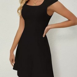 Kadın Kısa Kollu Kare Yakalı Kısa Ithal Krep Elbise, 32179 Kadın Kısa Kollu Kare Yakalı Kısa Ithal Krep Elbise, 32179