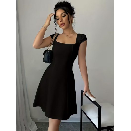 Kadın Kısa Kollu Kare Yakalı Kısa Ithal Krep Elbise, 32179