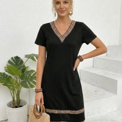 Kadın Kısa Kollu V Yakalı Etnik Desen şerit Detaylı Viskon Elbise, 32238 Kadın Kısa Kollu V Yakalı Etnik Desen şerit Detaylı Viskon Elbise, 32238