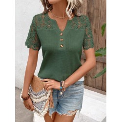 Kadın Kısa Kollu V Yakalı önden Düğmeli Dantel Detaylı Waffle Bluz , 32297