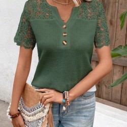 Kadın Kısa Kollu V Yakalı önden Düğmeli Dantel Detaylı Waffle Bluz , 32297