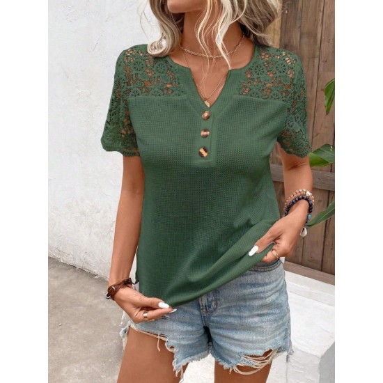 Kadın Kısa Kollu V Yakalı önden Düğmeli Dantel Detaylı Waffle Bluz , 32297