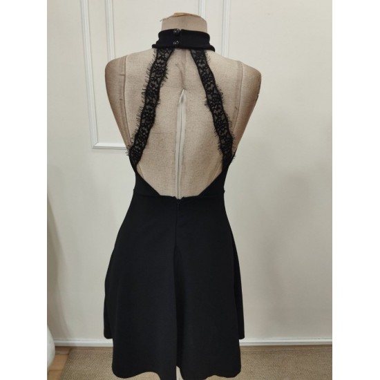 Kadın Omuzlardan Açık Balıkçı Yaka Arkadan Dantel Detaylı Kısa Ithal Krep Elbise, 32341 Kadın Omuzlardan Açık Balıkçı Yaka Arkadan Dantel Detaylı Kısa Ithal Krep Elbise, 32341