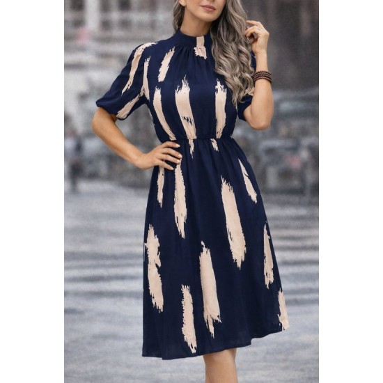 Kadın Kısa Kollu Yarı Balıkçı Yaka Ceplı Desenli Midi Elbise, 32694