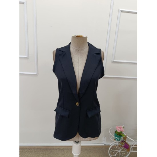 Kadın Kolsuz Yakalı önden Tek Düğmeli Atlas Ceket, 32945